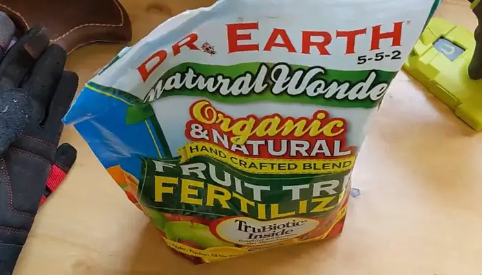 Dr. Earth Natural Wonder Fruit Tree Fertilizer