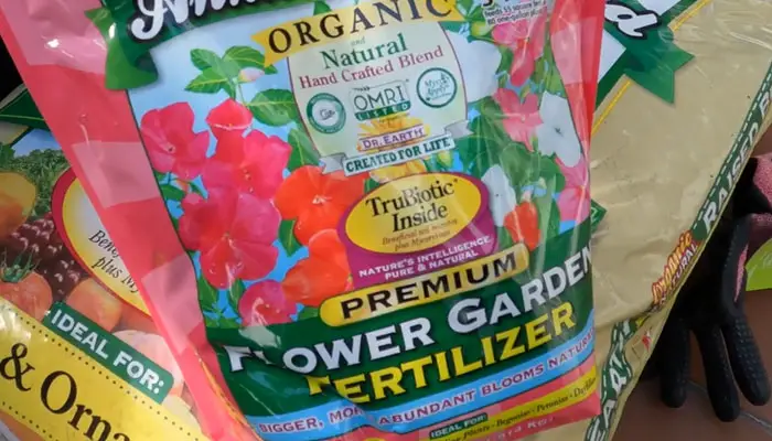 Dr. Earth 705P Organic 6 Flower Garden Fertilizer